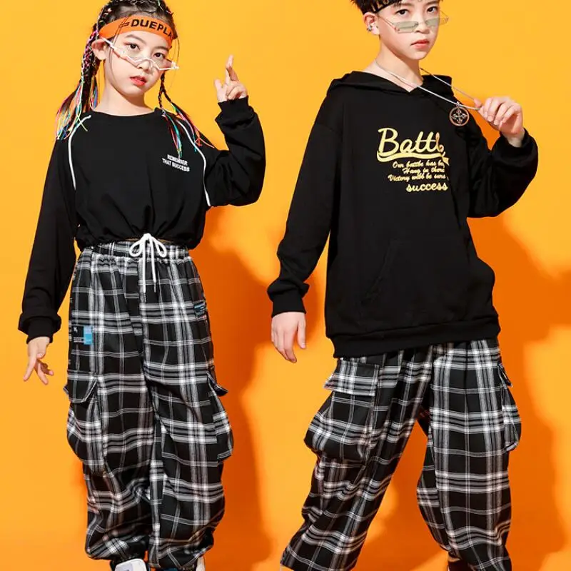 

Kawaii модная футболка для мальчиков и девочек, комплект со штанами, студенческий осенний повседневный костюм с героями мультфильмов, топы, комплект из 2 предметов, детская одежда