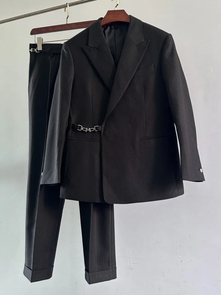 Italian Designer Mens Vintage Striped Dress Suit Set Wedding Metal Buckle Blazer Jacket Pants Two Piece Set Business Work Suit