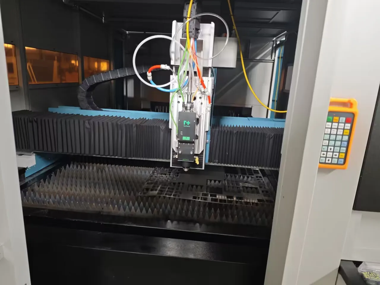 High Productivity Big Area Large Metal Fiber Laser Cutting Machine 20000w / 10 Kw Laser Fiber Cutting Machine