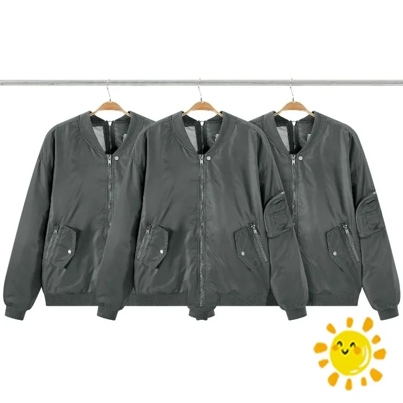 

Мужская и женская куртка-пилот с двойной дверью и двойной молнией