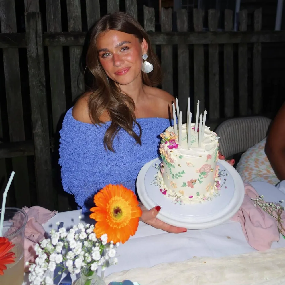 Mini abito lavorato a maglia trasparente bianco per le donne abito da festa sottile a maniche lunghe con spalle scoperte Sexy abiti estivi da spiaggia 2024