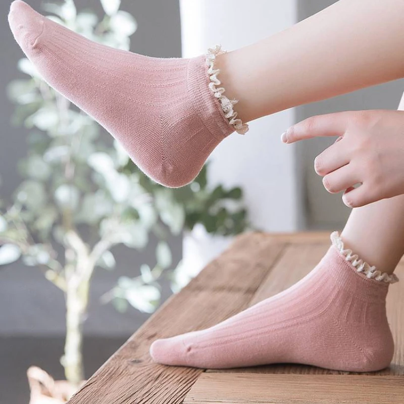 (2 Paar) Frühling und Herbst Socken Damen koreanische Version All-Match-Socken japanische Perle Spitze Socken