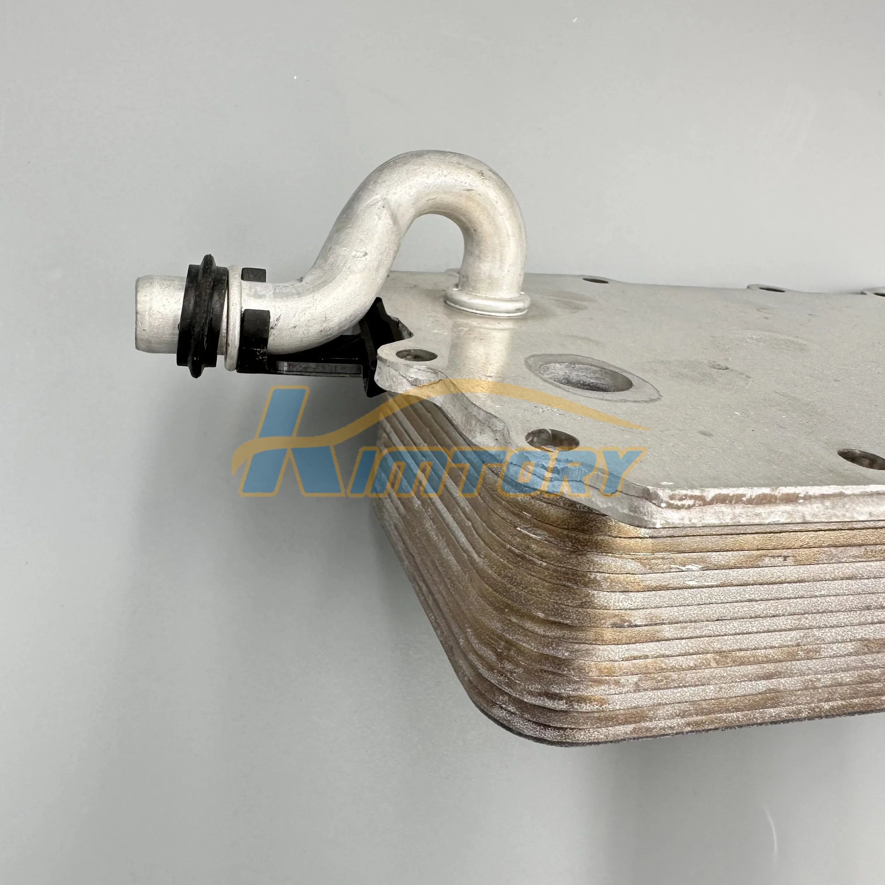 مجموعة مبرد زيت المحرك LR 010728   يصلح لمبرد الزيت رينج روفر IV L405 رينج روفر سبورت L320