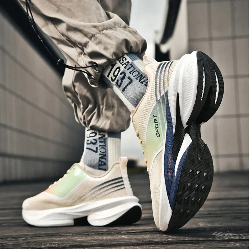 

Новинка 2025, высококачественные сверхлегкие кроссовки из настоящей взрывной углеродистой пластины, трендовые уличные кроссовки из ЭВА на шнуровке