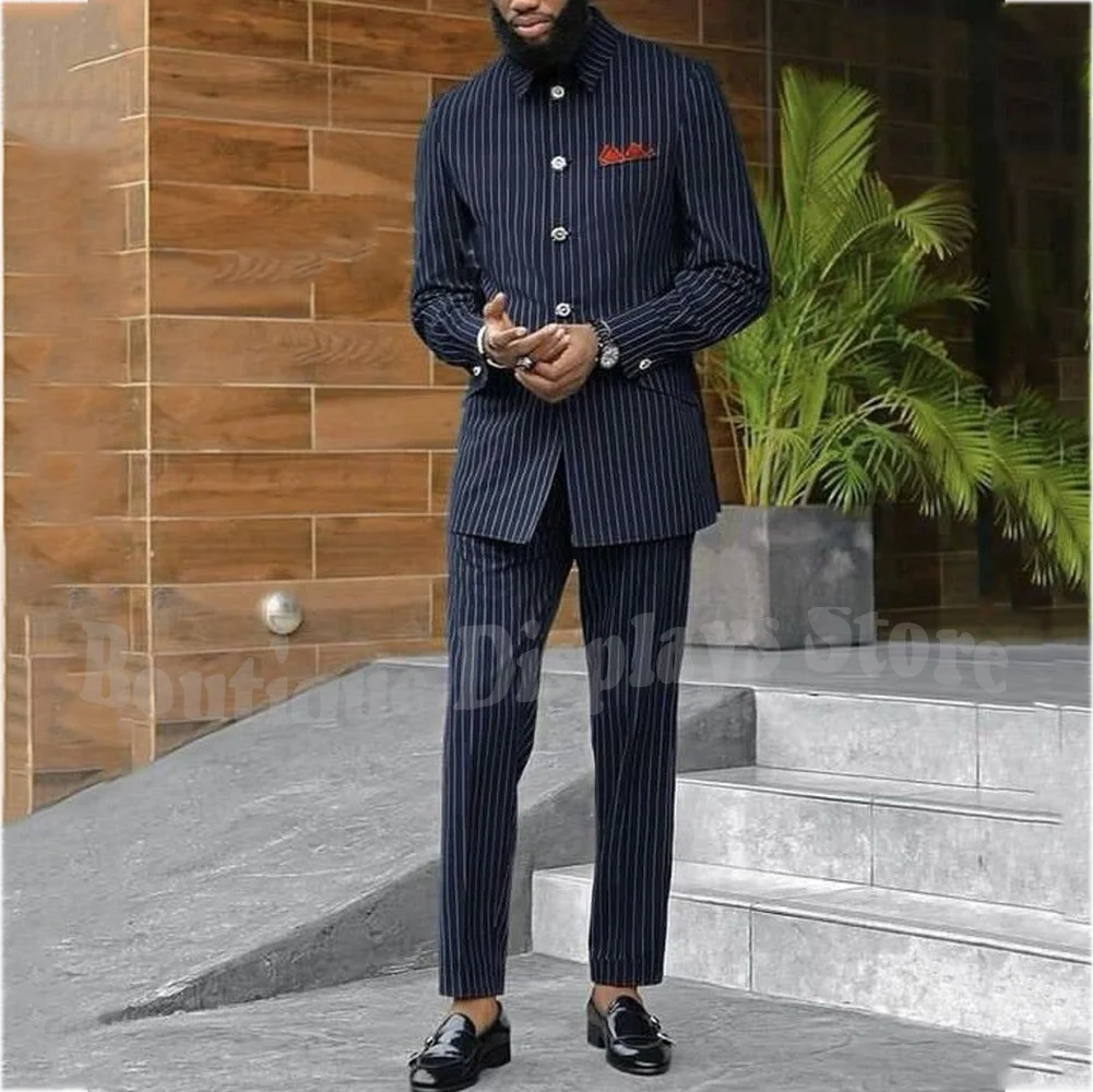 بدلة رجالية أنيقة مخططة بالكامل أنيقة ذات طية صدر السترة باللون الأزرق الداكن زي واحد الصدر عالي الشارع كاجوال للحفلات الراقصة للرجال