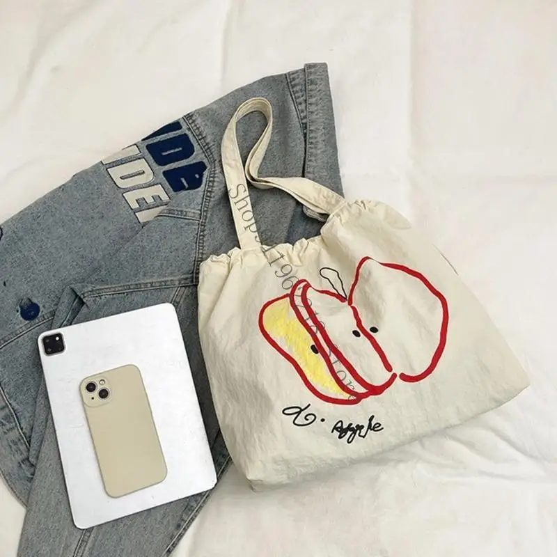 

Женская сумка для плеча корейские стили Сумка для подвески для шнурки для шнурки с вареньем с верхней ручкой.