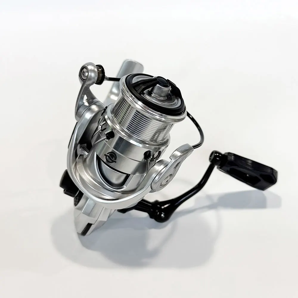 

For Carp Reel Fishing Accessories Pesca Bass FishLINNHUE Fishing Reel HZ1000-7000 Max Drag 10kg Metal Spool Grip Spinning