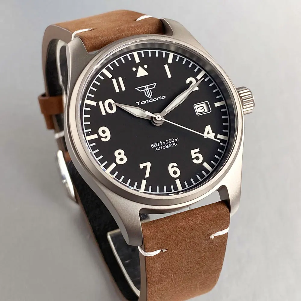 Custom 39mm Titanium Case Titanium Hands Pilot Style Sapphire Crystal Glass 200m Waterproof NH35 Automatic Men Titanium Watch