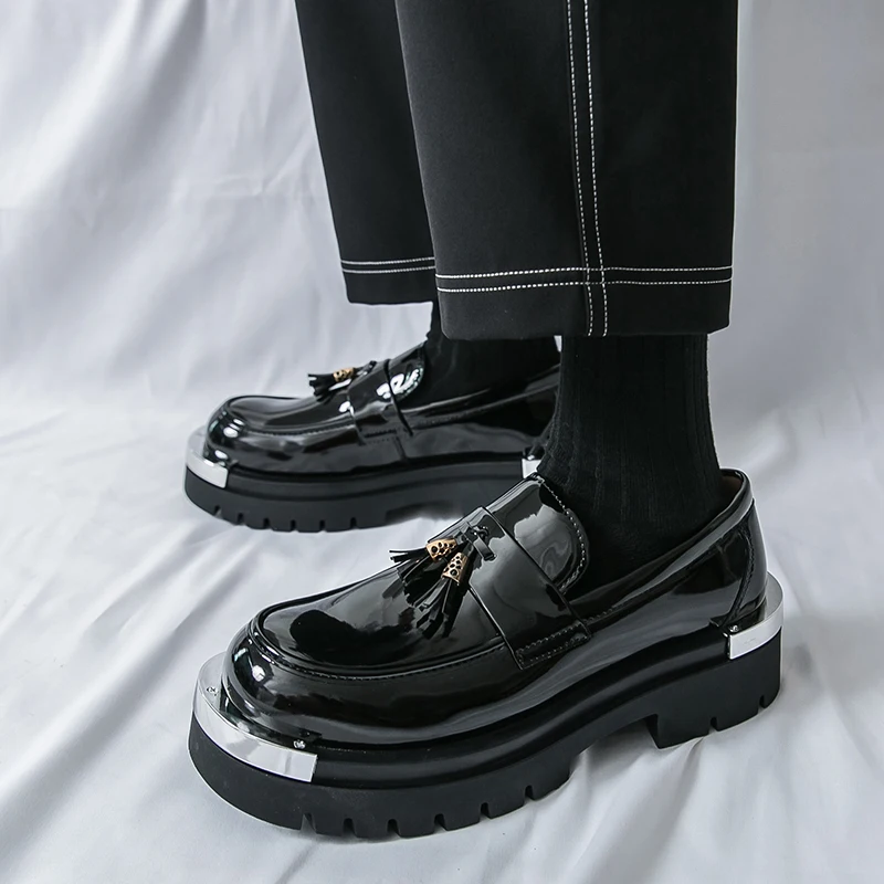 

Spring Fashion Men Comfortable Black Casual Leather Shoes High-quality Classic and Comfortable Thick Soled Banquet Leather Shoes