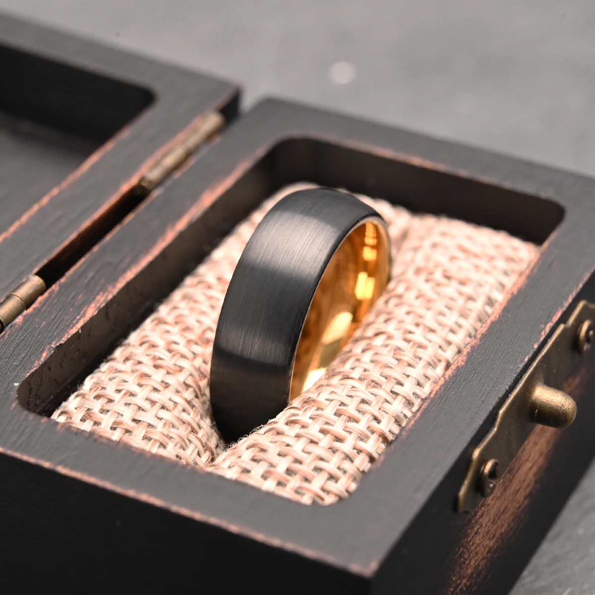 

7MM tungsten carbide ring for man anillos bague homme pareja de compromiso fashion jewelry wedding band couple engagement rings