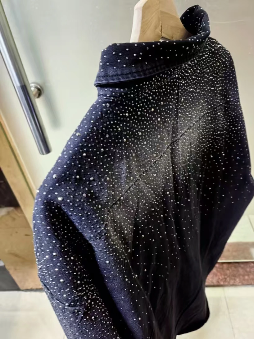 جديد 2025 الخريف الاتجاه موضة الساخن الحفر قمصان جينز بلوزة للنساء فضفاضة عادية الأسود أبلى جان ملابس امرأة