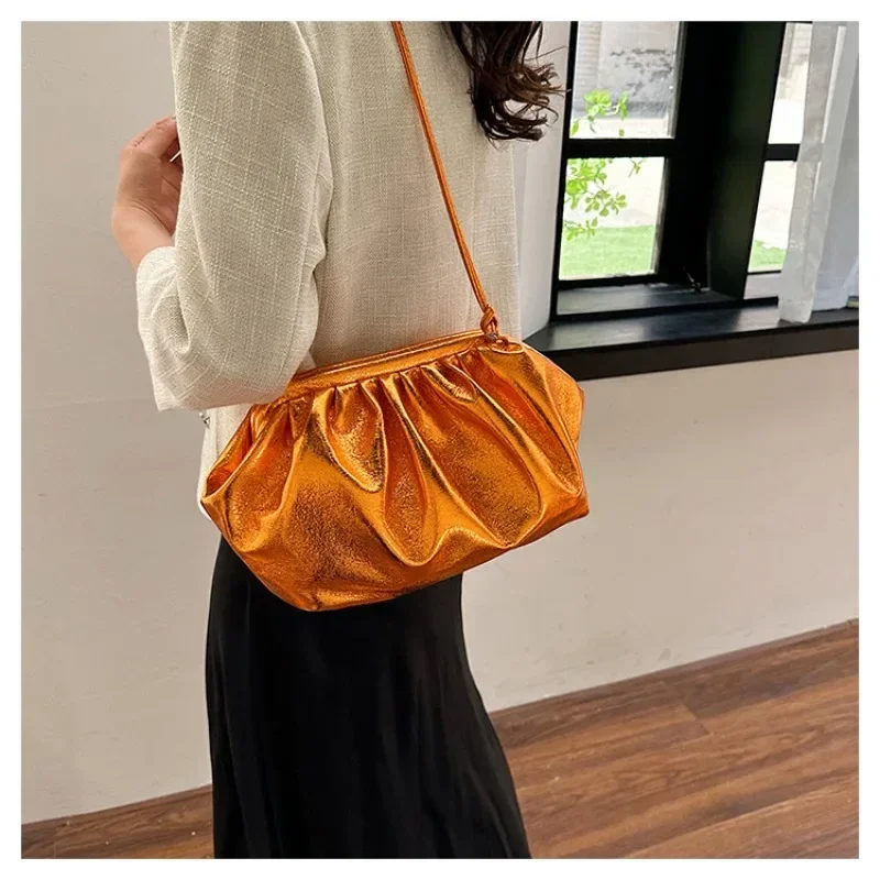 Luxury Designer Women Shoulder Bags Retro Glitter Evening Bags Female Crossbody Bags Ladies Handbags Korea Fashion Cloud Bags