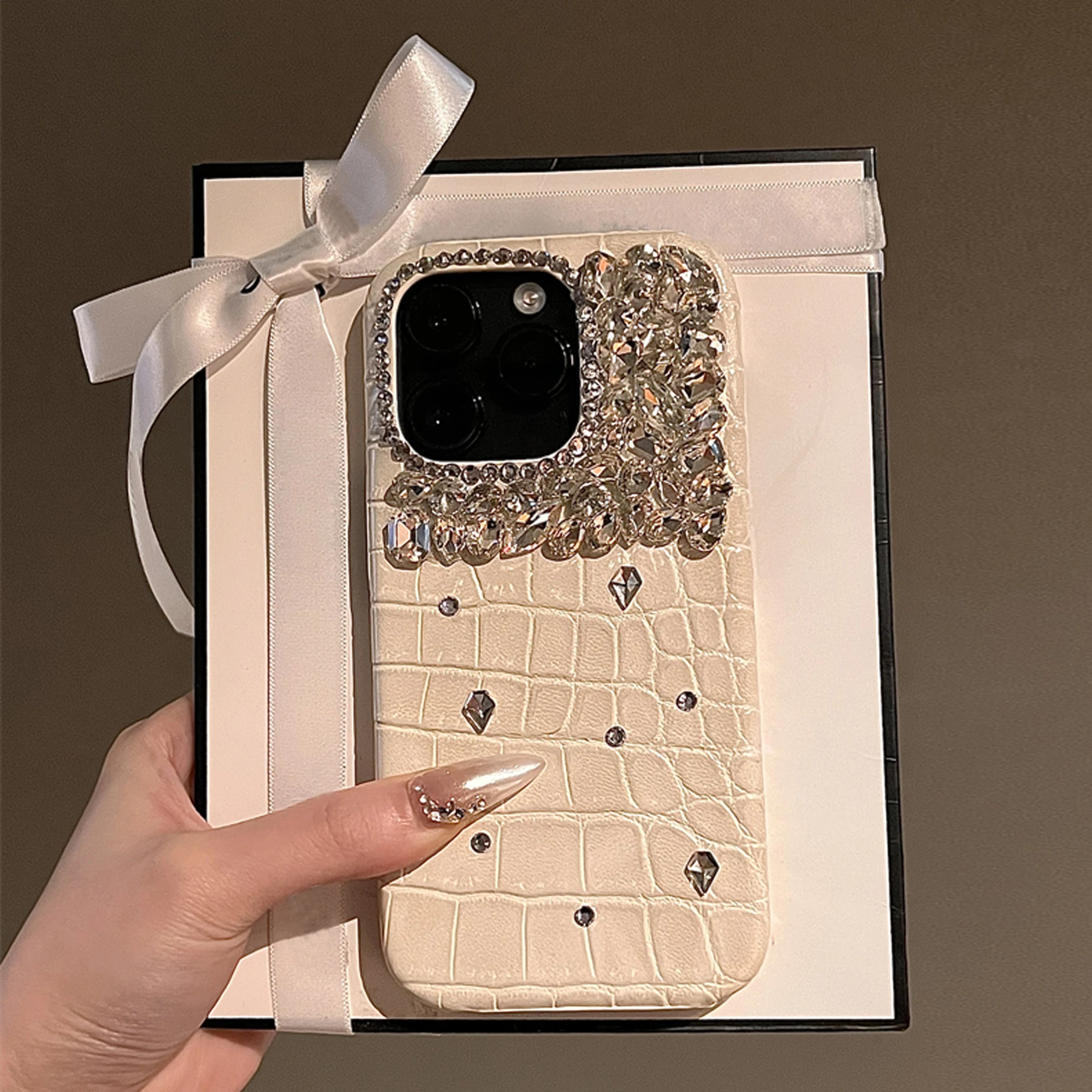 Premium Rhinestone Leather Phone Case For iPhone 15 14 13 12 11 Plus Pro Max Luxury Drop Resistant Phone Case