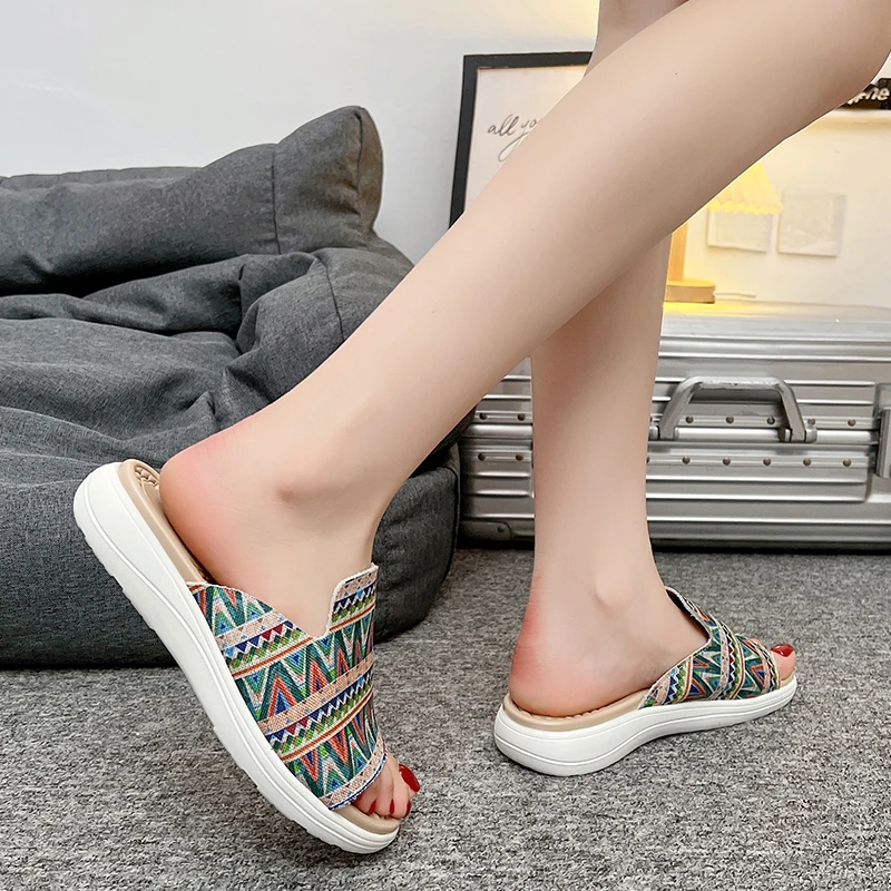 Women's Bohemian Style Slippers 2025 Summer New All-match Wedge Platform Sandals Woven Straw Insole Retro Shoes Beach Slides