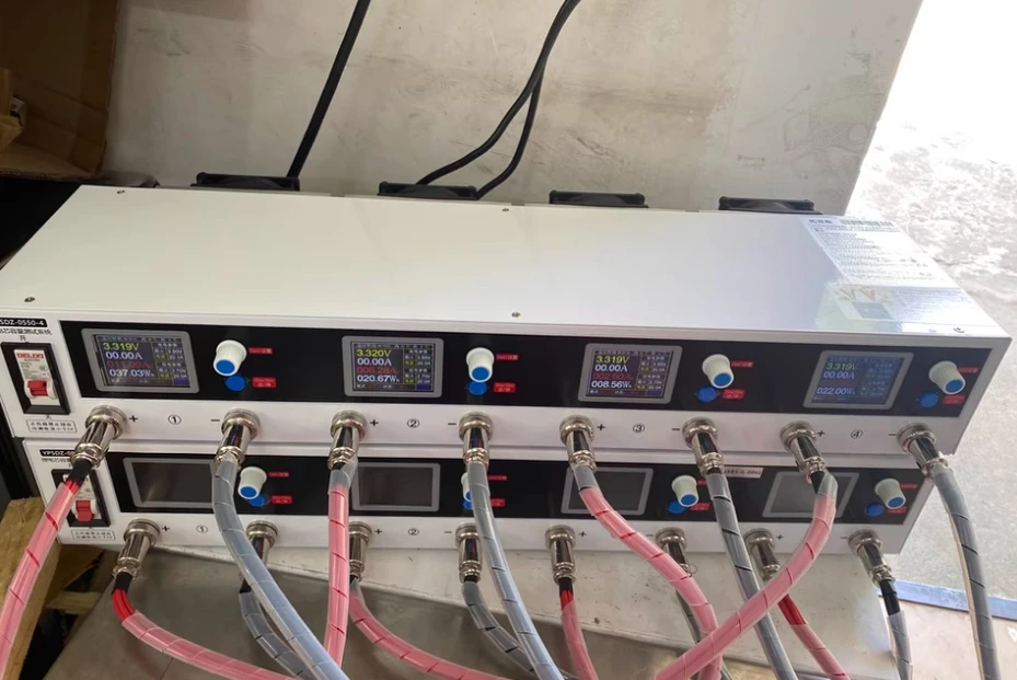 4 Channel Lithium Battery Capacity Tester Charge Discharge Integrated Device Grading Equalizer Balancer for 18650 Cell
