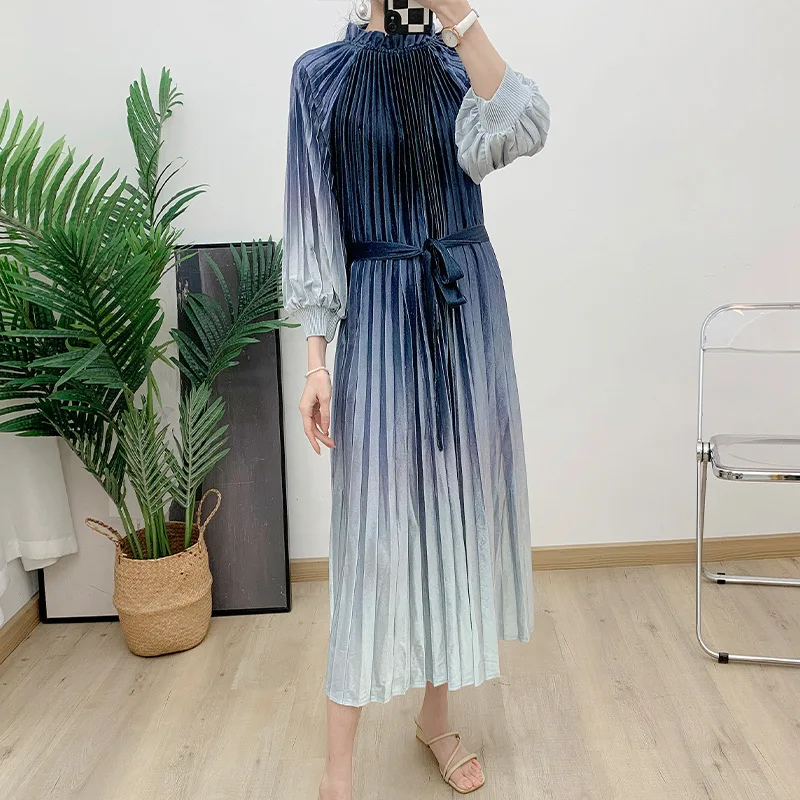 

Latest Design Miyake Pleated Dress Women's Polyester Loose Belt Gradient Elegant Pleated Dress for Women