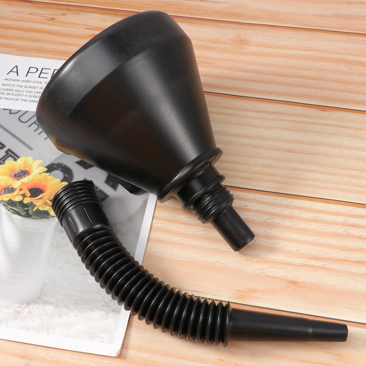 

Car Funnel Flexible Spout Polyethylene Durable Plastic Wide Spout Removable Oil Motorcycle Oil Fuel Filling