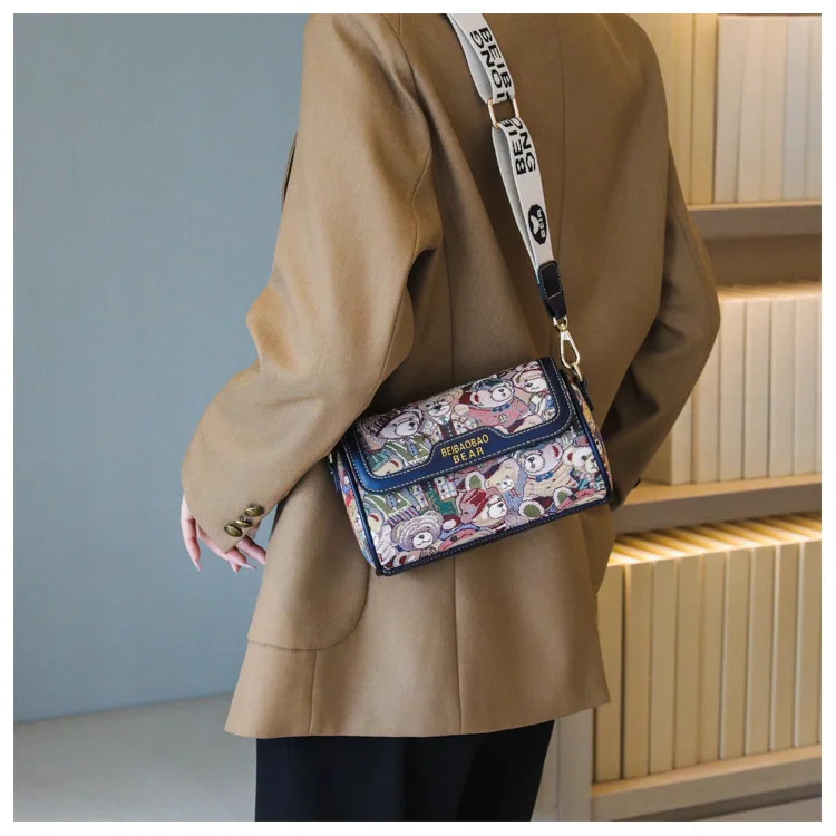 New Trendy Unique Design Cartoon Bear Single Shoulder Bag Chic Crossbody Bag Original Women's Shoulder Bag Purses and Handbags
