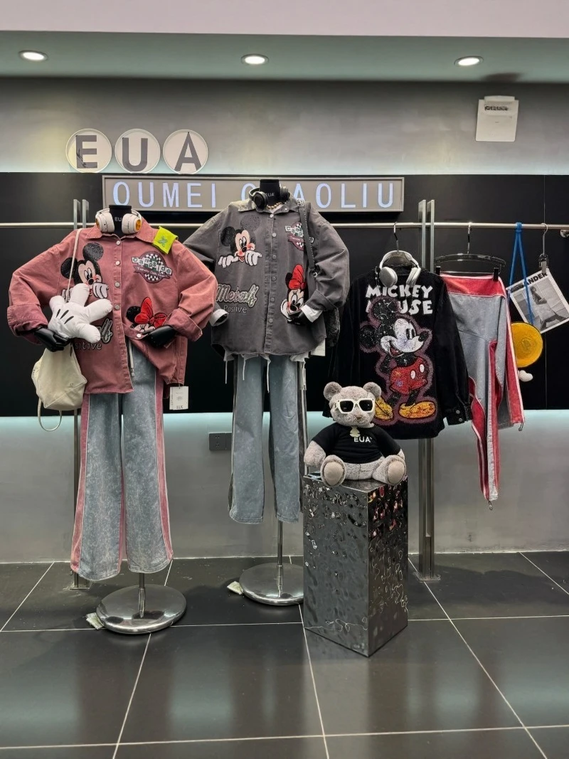 Autumn New Heavy Craft Unique Design Embroidered Cartoon Top Shirt Jacket Loose Age-Reducing Sweet Single-Breasted Blouse Ladies