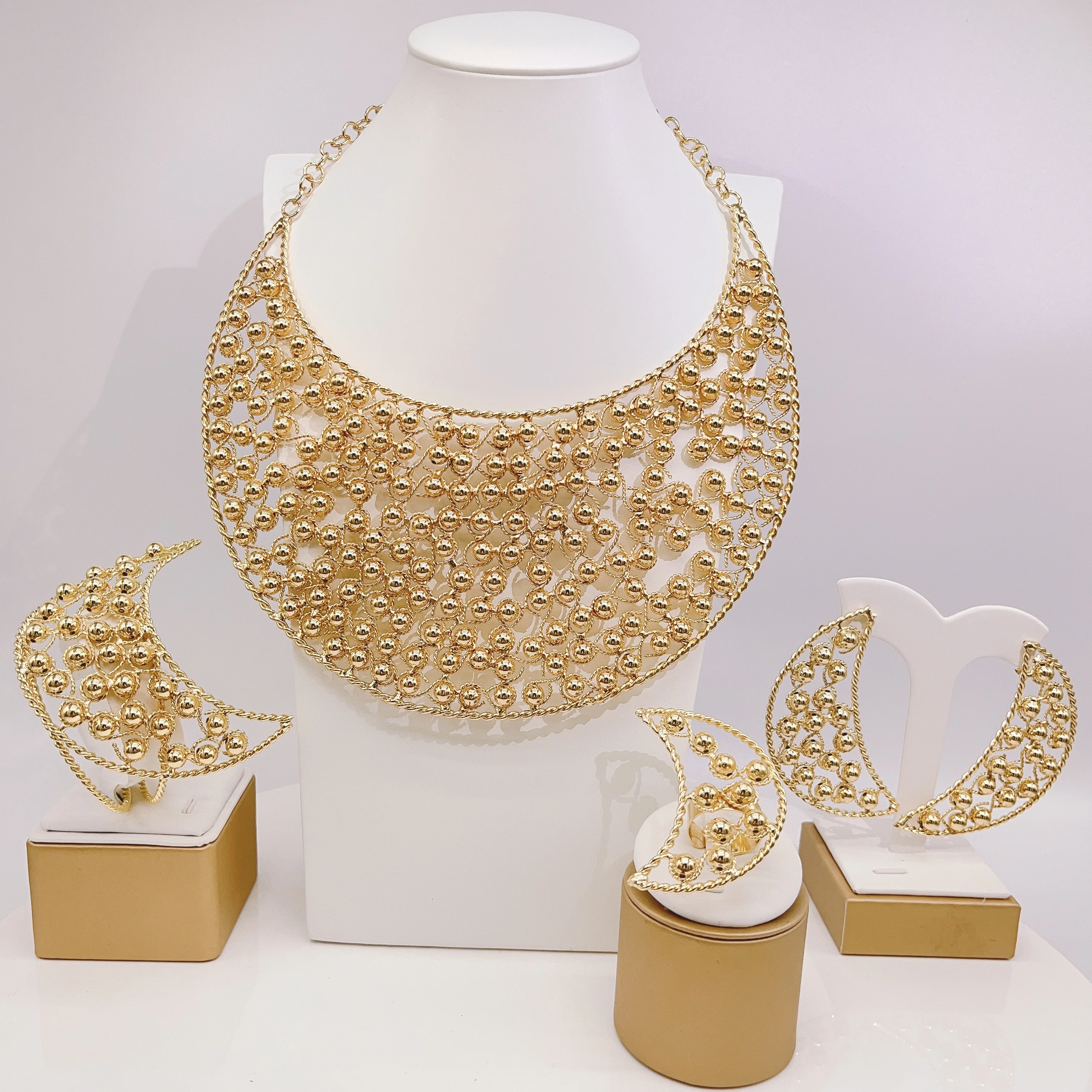 

Daily Wear Accessories Woman Jewelry Set Necklace Earrings Bangle Ring Long Lasting Alloy