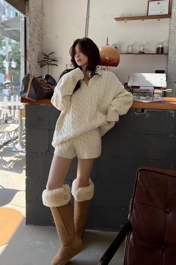 

2024 Autumn Winter Japanese Style Knit Set for Women Fashion Cable Knit Sweater and Elastic Waist Knit Shorts Two Piece Outfit