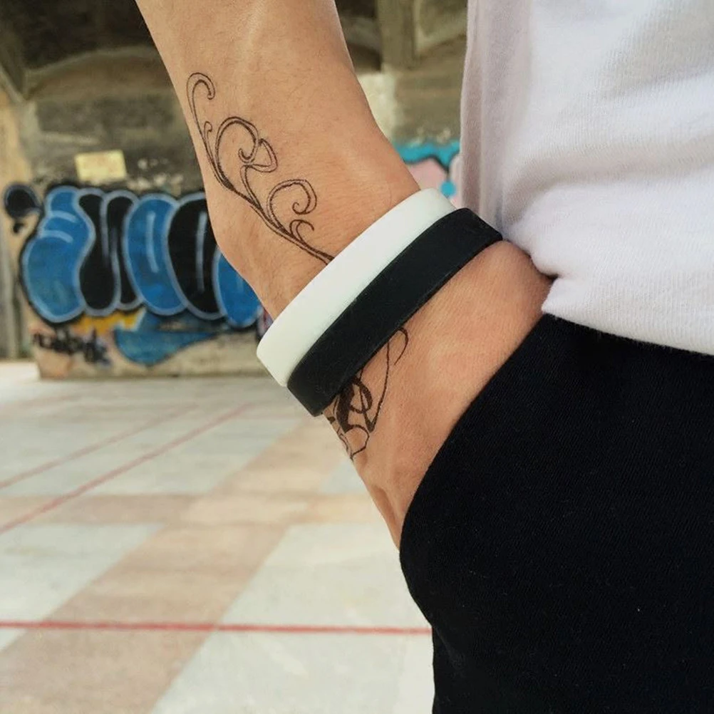 

25Pcs Children Silicone Wristbands Comfortable Waterproof Colorful Kids Bracelets for Parties Sports Gifts Silicone Bracelets