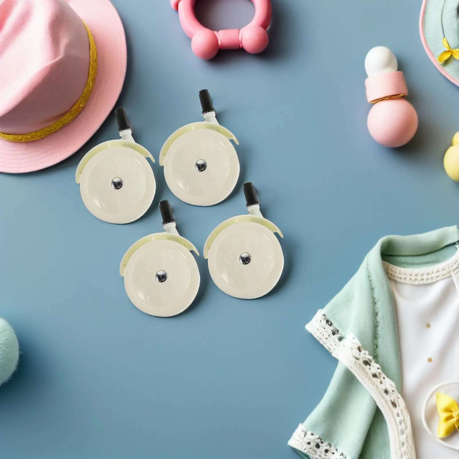 

Комплект из 4 сменных поворотных колес для ходунков и колясок с высокой износостойкостью, обеспечивающие плавное и бесшумное движение по деревянным и плиточным покрытиям