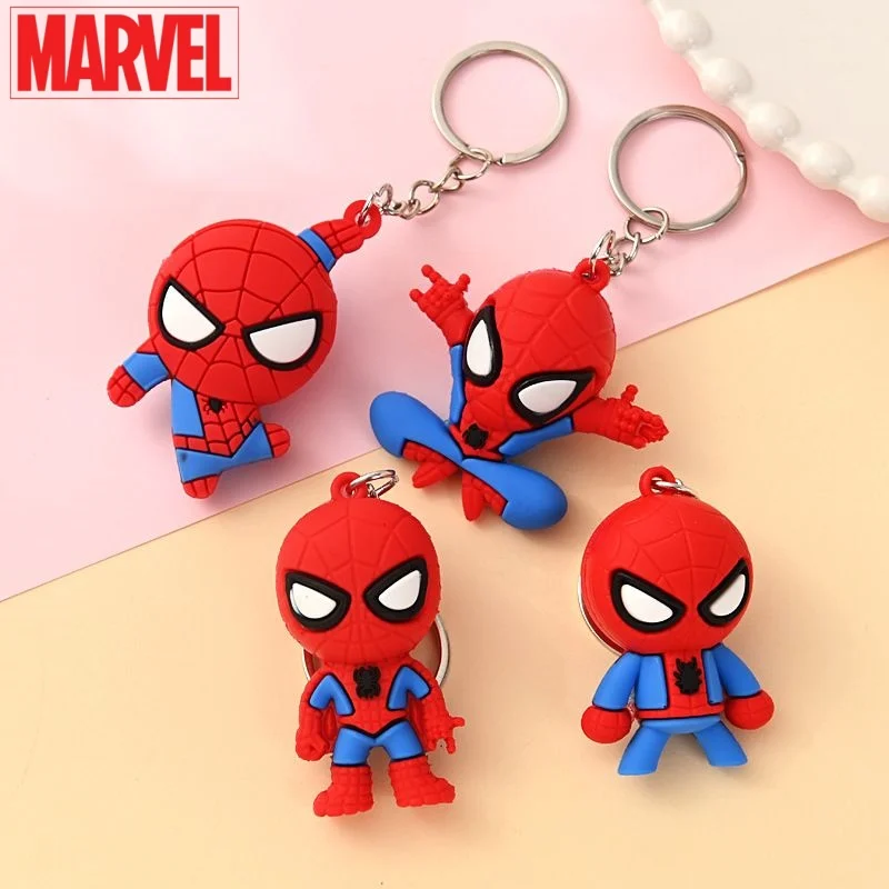Marvel Merchandise Lindo dibujo animado Spider-ManNuevo llavero de moda Accesorio Regalo de cumpleaños para estudiantes Colgante de juguete personalizado para niños