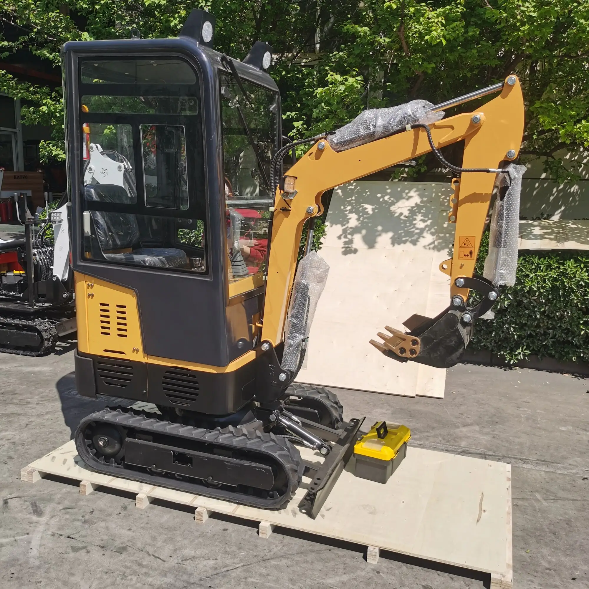 Farming Hinery Good Replacement Of Komatsu Kubota Sany 1Ton Mini Excavators For Green Houses