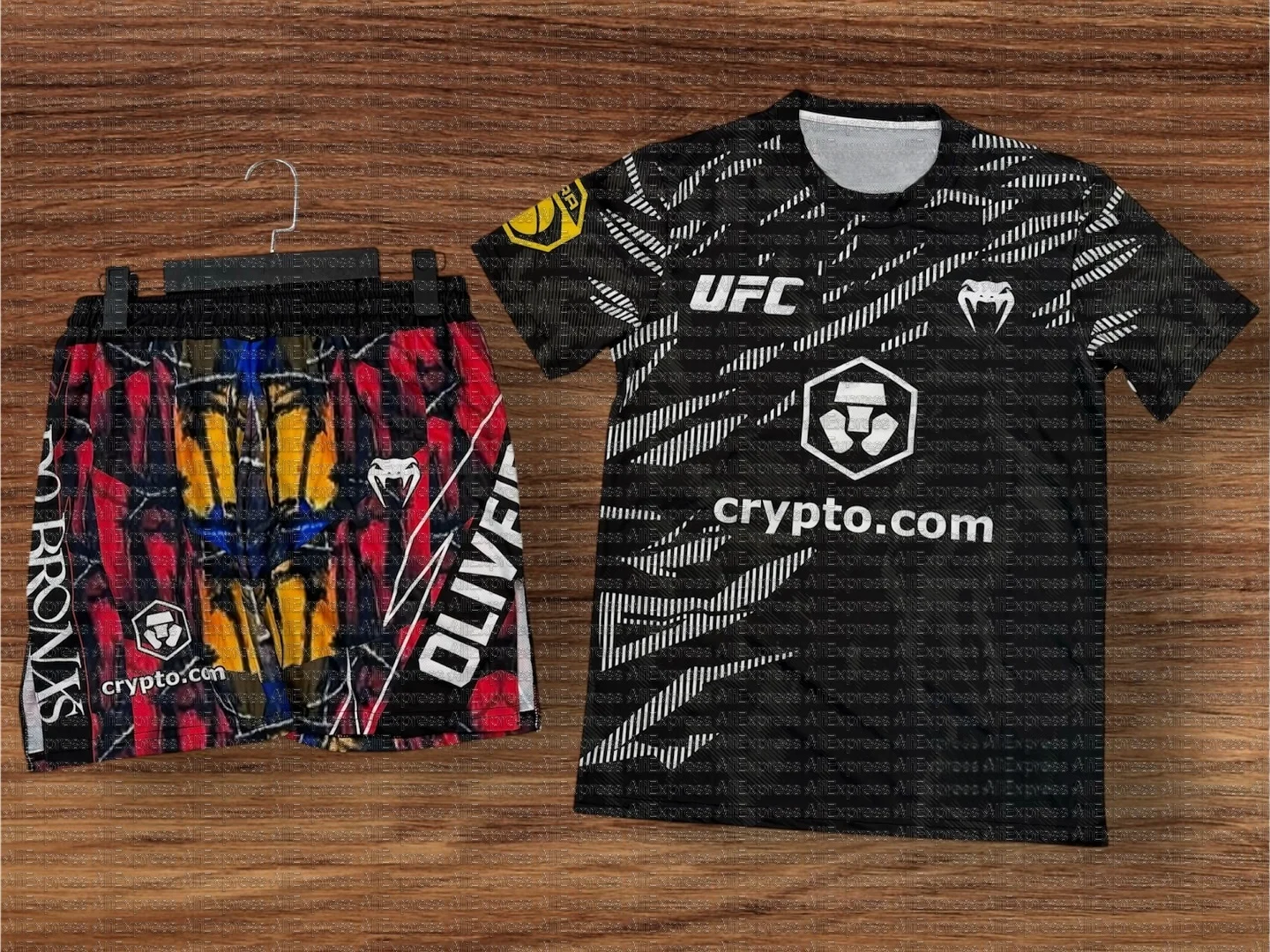 

Мужской комплект дышащего трикотажа Charles Oliveira UFC Black Red Edition — футболка для бокса и шорты для борьбы и бега
