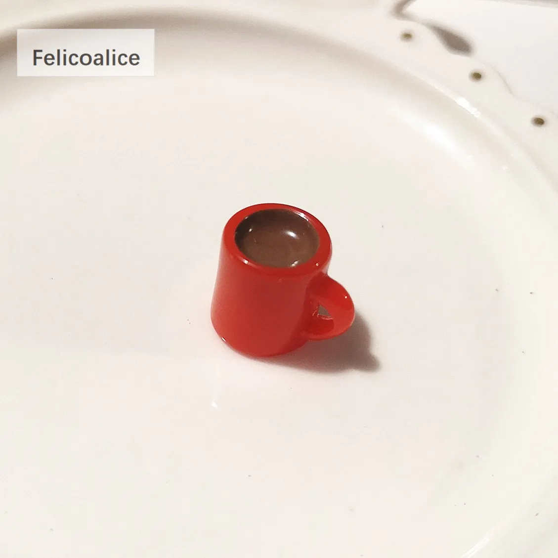 10 stücke kawaii Mini Kaffeetasse Flasche Tiara niedlichen Kinderspiel zeug nach Hause Miniatur Essen spielen Küche Spielzeug Garten dekoration Zubehör – Detail 11
