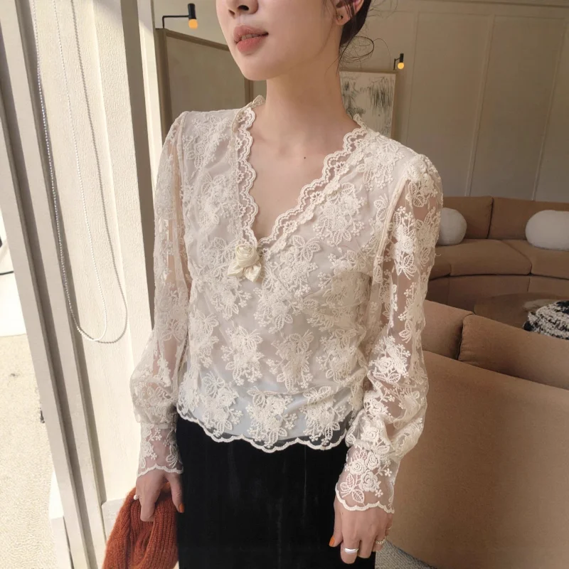 

French Light Luxury Embroidered V-Neck Long Sleeve Lace Blouse for Women Fashionable Sweet Vintage Elegance Lady Top