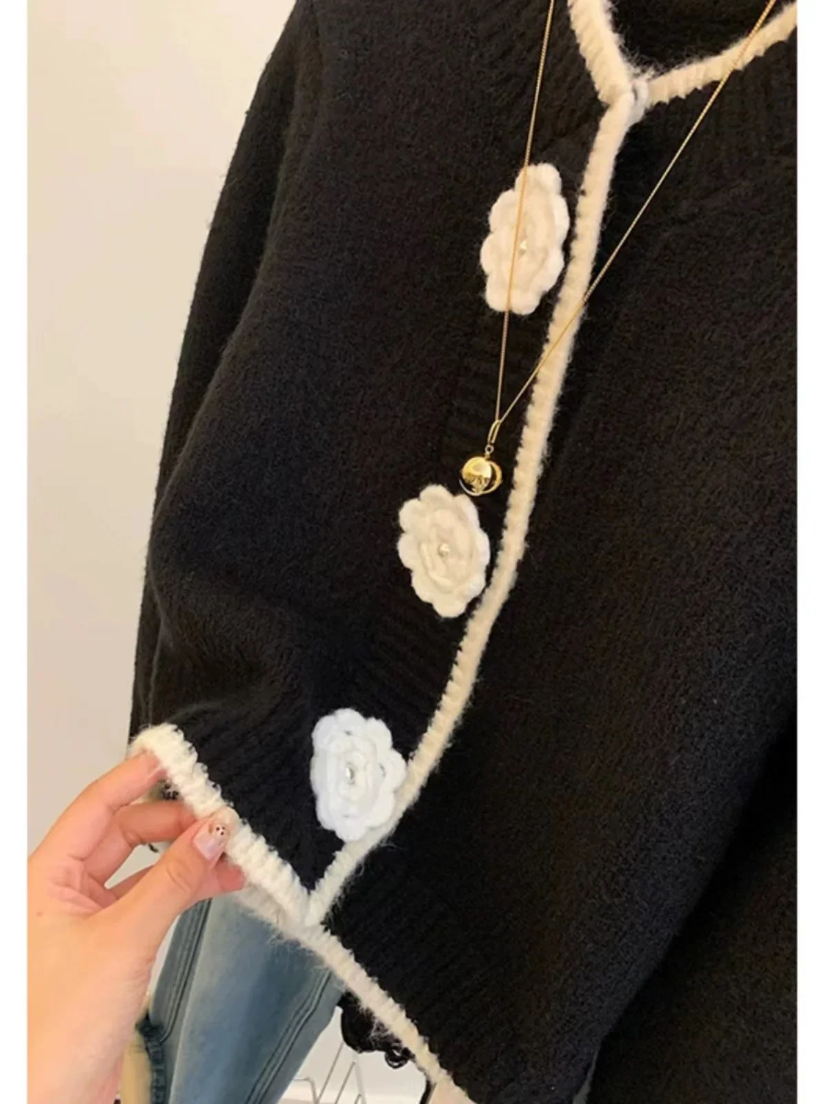 Vintage Chic Flower Sweater Women Autumn Winter Korean Fashion V-Neck Long Sleeve Temperament Gentle Soft Knitted Cardigan Mujer