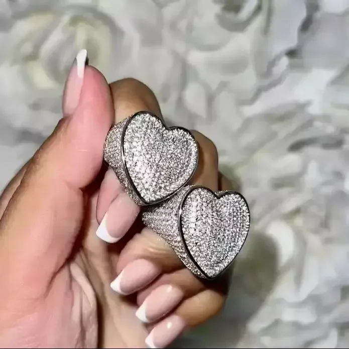 

New Arrived Hip Hop Gold Color Full Iced Out Bling Heart Ring 5A CZ Micro Pave Cubic Zircon Hearts Rings Punk Men Women Jewelry