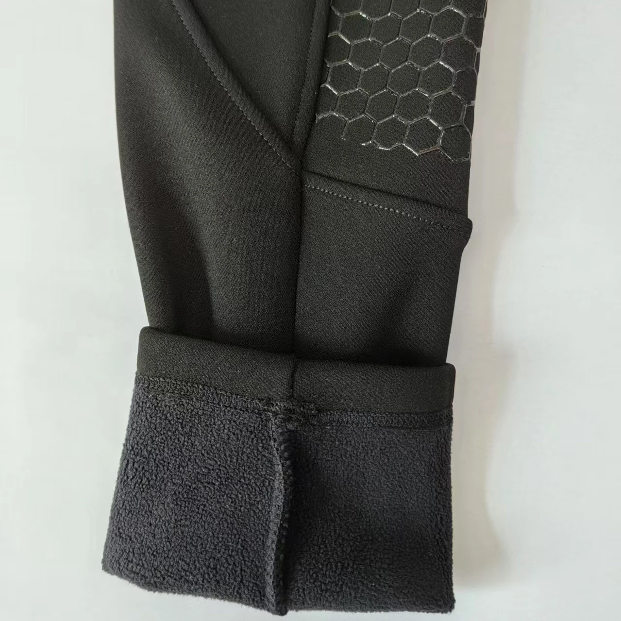 سراويل شتوية دافئة مبطنة بالصوف سميكة للغاية على شكل حصان مضادة للانزلاق من السيليكون لركوب الخيل سراويل رياضية مرنة لركوب الخيل