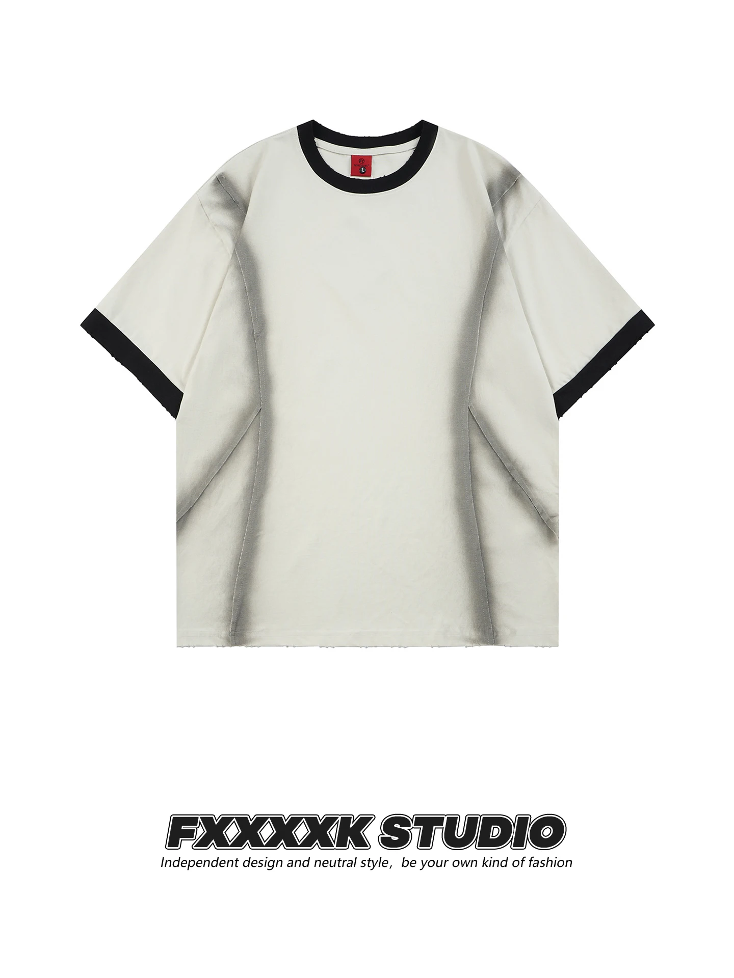 

Оригинальный американский ретро-бренд FXK: футболка с коротким рукавом, имитация двухслойности, с пэчворком, эффектом напыления и цветными вставками.