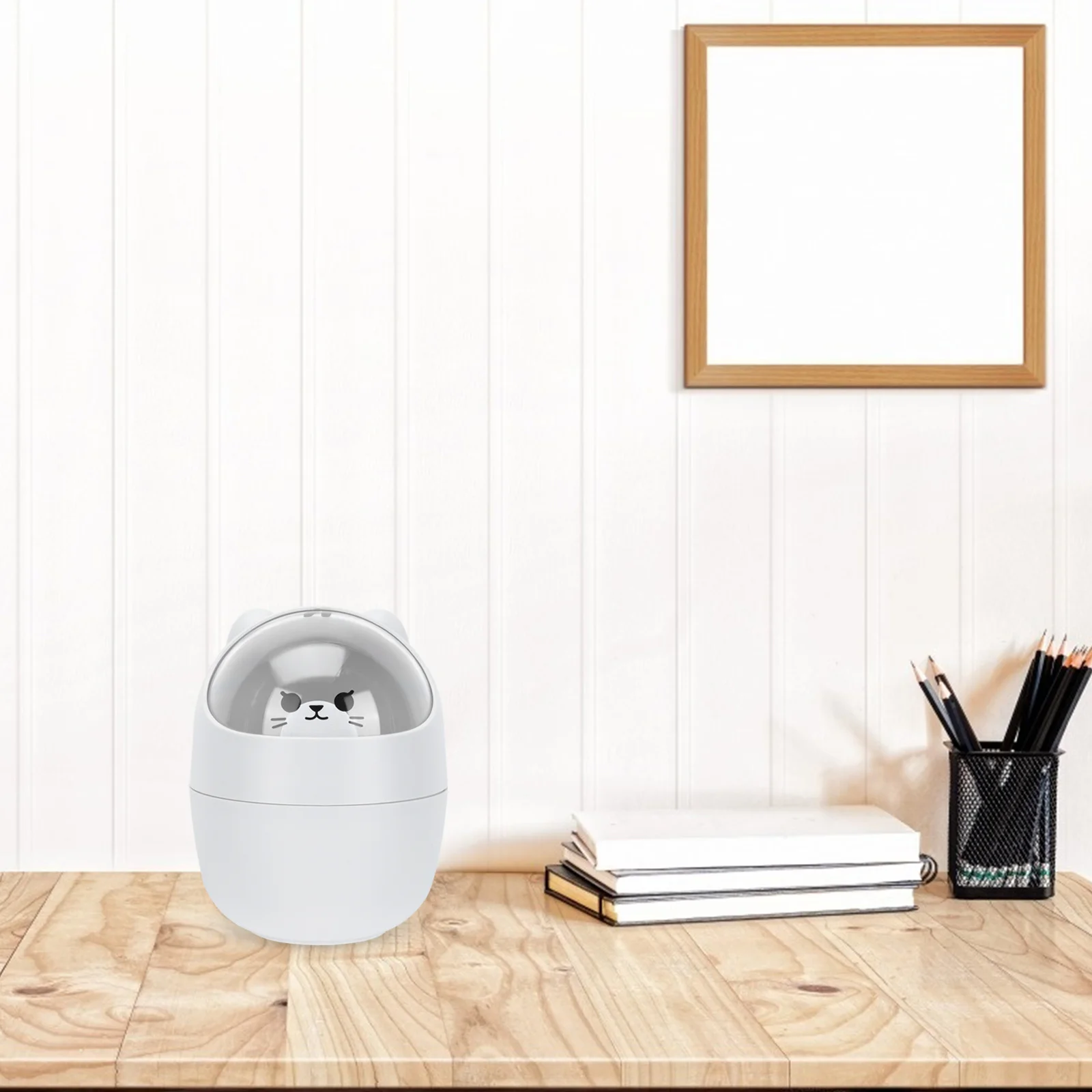 

1Pcs Mini Desktop Trash Can with Lid Lovely Animal Design Plastic Garbage Bin for Office Table Bathroom Vanity Multi-Functional