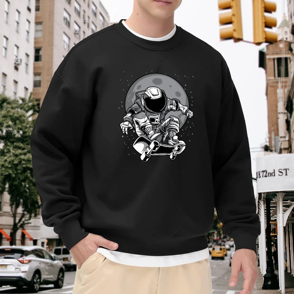 

Men's Black Crewneck Sweatshirt with Astronaut Skateboard Print, Loose Fit, Street Fashion Style, Casual Versatile, Comfortable and Breathable for Everyday Wear and Sports