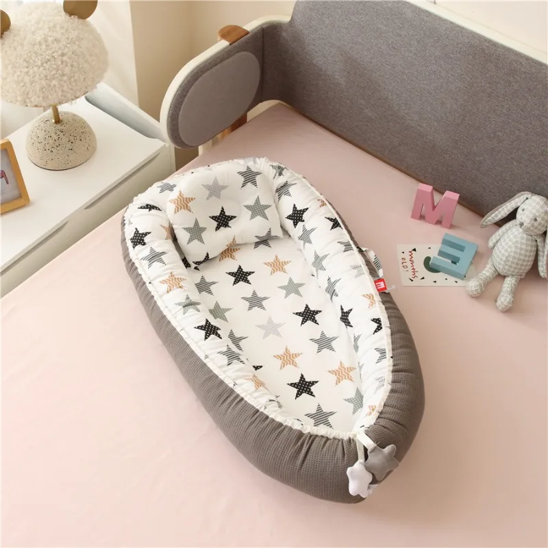 

Breathable Washable Portable Baby Nest Bedside Crib Travel Crib with Removable Cover