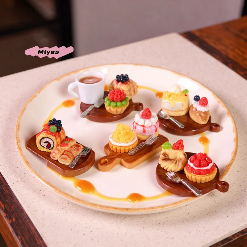 

2Pcs/Set Miniature Cake Dessert Model for Dollhouse Kitchen Decor Dolls House Accessories Pretend Play Food Toys