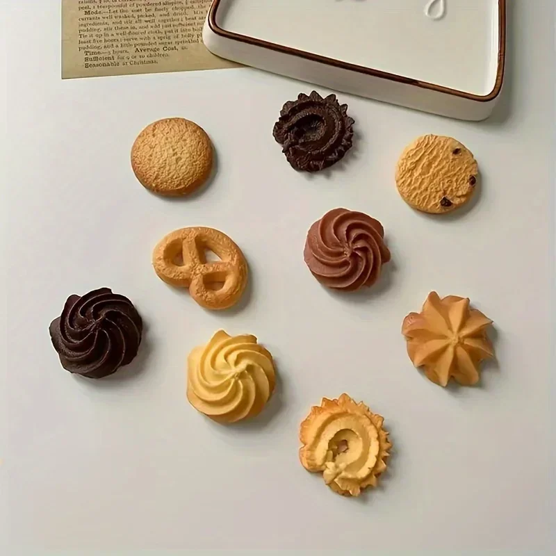 New Fun Creative Cute Biscuit Refrigerator Magnet 6pcs Decoration Chocolate Photos Resin Stickers Halloween Christmas Eve fridge