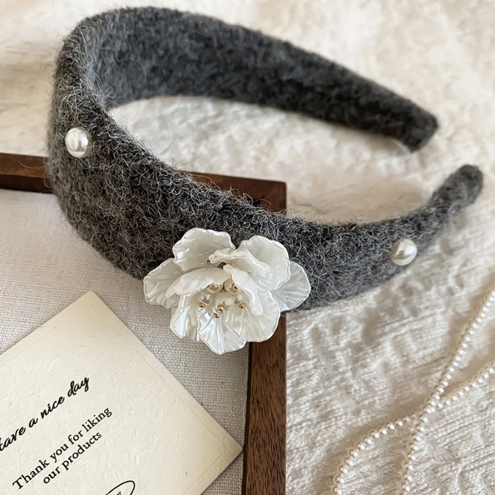 

Корейский стиль, флокированная повязка на голову с цветком, изысканный обруч для волос с милым цветочным жемчугом, Нескользящая повязка для волос с широким краем для женщин
