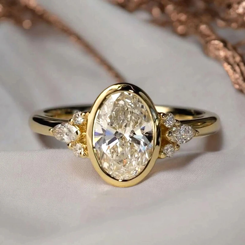 Huitan Schlanker Holo Goldfarbener Ring für Damen, Ovaler Kubischer Zirkonia, Luxuriöser Hochzeits-, Verlobungs-, Braut-, Mode-, Party-Fingerschmuck
