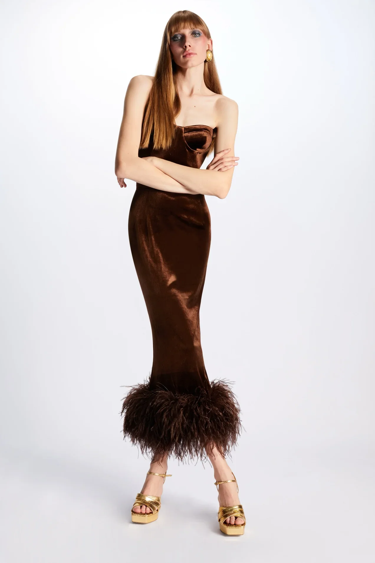 

Brown Feather Strapless Bodycon Prom Velvet Club Dress Sexy Sleeveless Midi Celebrity Evening Cocktail Runway Party Prom Dress