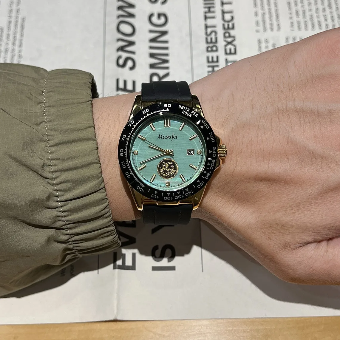 ساعة يد نسائية فاخرة كوارتز أنيقة للنساء ساعة ياقوت عصرية