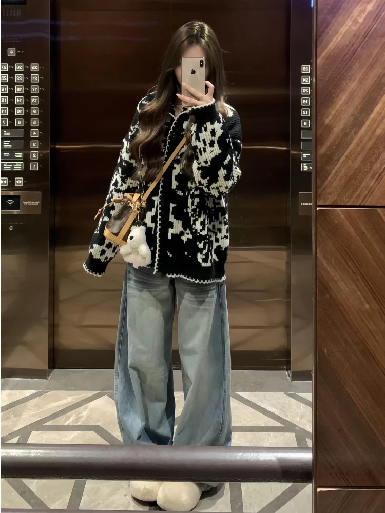 

Chic Winter Women's Knitted Sweater And Jeans Two-Piece Set Breathable Polyester Fabric Long Sve round Ne Button Closure