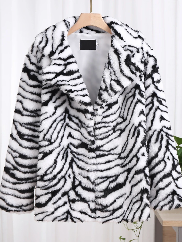 White Long Faux Fur Coat Women Autumn Winter Large Jacket Overcoat Tiger Stripe Pockets Thick Coat Warm Jackets Maxi Coats