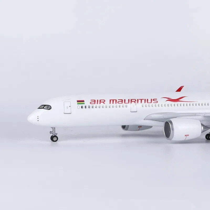 1/150 Scale 47CM Model Air Mauritius A350 Airways Airplane Toys Airline With Light Resin Plane Collection Display Decoration Fan