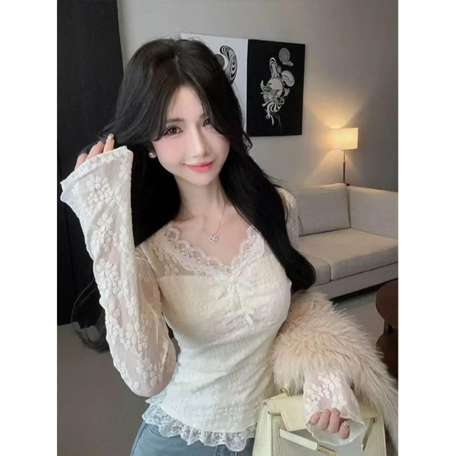 Camiseta Longa de Renda Plus Size com Decote em V para Mulheres, Sensual e Elegante, Estilo Outono, Sensação de Alta Qualidade