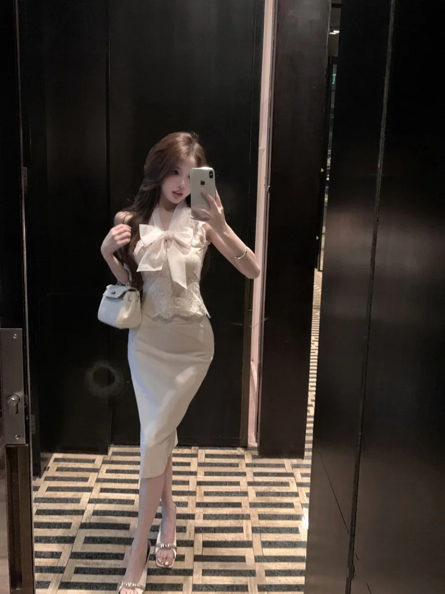 

Faionable Lace Knot Top and Skirt Two-Piece Set for Women Summer Open Split Body Contouring Ensemble